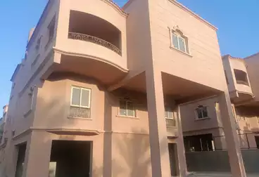 Villas For sale - 5 rooms