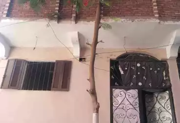 House / Home For sale - 4 rooms