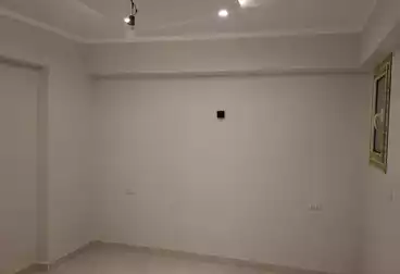Apartments For rent - 3 rooms - floor 4