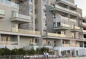 Apartment with Garden For sale - 3 rooms - floor 0