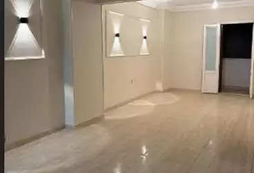 Apartments For sale - 2 rooms - floor 1