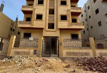 Apartments For sale - 3 rooms - floor 1