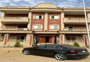 Apartment with Garden For sale - 3 rooms - floor 0