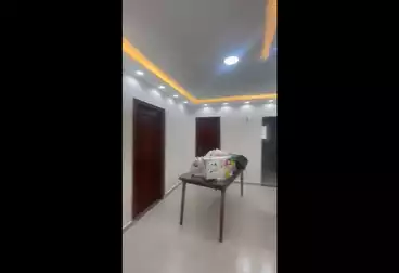 شقق للإيجار - 2 غرف - بالدور 0