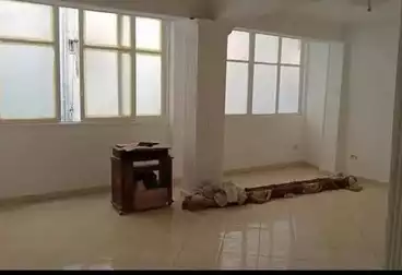 Apartments For sale - 2 rooms - floor 4