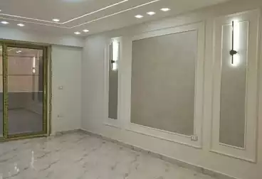 شقق للبيع - 3 غرف - بالدور 8