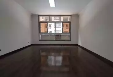 Apartments For sale - 2 rooms - floor 1