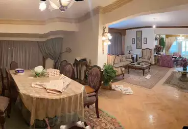 Furnished Apartment For sale - 5 rooms - floor 14
