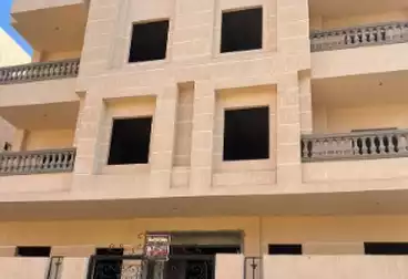 Apartments For sale - 3 rooms - floor 1