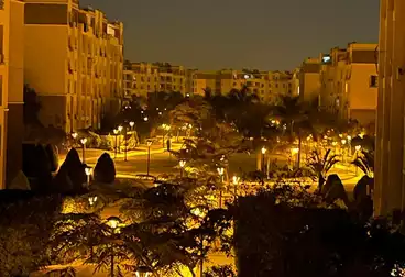 شقق للبيع - 2 غرف - بالدور 4