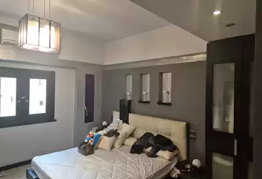 Apartments For sale - 4 rooms - floor 1