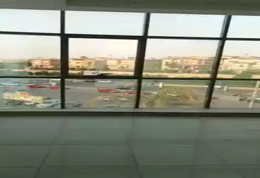 طبي للإيجار - 1 غرف - بالدور 3