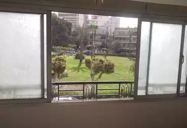 Apartments For sale - 2 rooms - floor 1