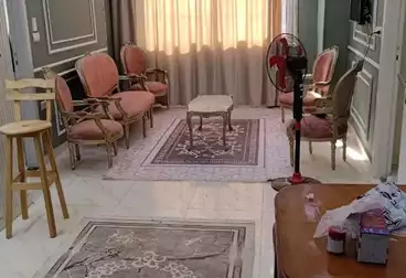 Furnished Apartment For sale - 3 rooms - floor 6