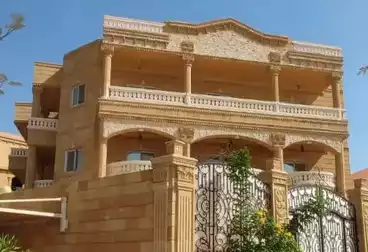 فلل للبيع - 13 غرف