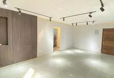 Apartments For sale - 2 rooms - floor 5