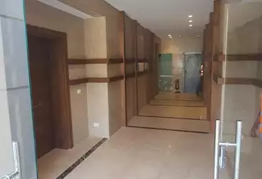Apartments For sale - 3 rooms - floor 2