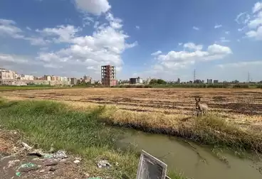 أراضي للبيع