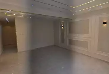 Apartments For sale - 3 rooms - floor 4