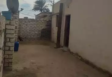 House / Home For sale - 3 rooms