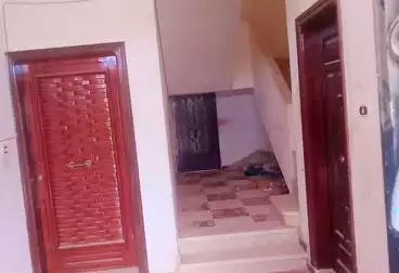 Building For sale - 3 rooms