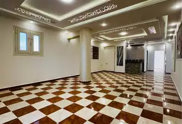 Apartments For sale - 3 rooms - floor 1