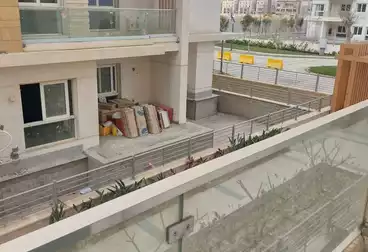 Apartments For sale - 4 rooms - floor 2