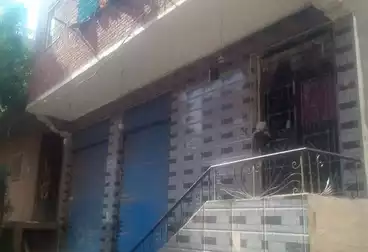 Building For sale - 3 rooms