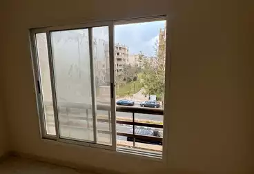 Apartments For sale - 3 rooms - floor 2