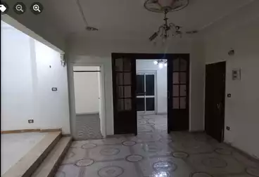 Apartments For sale - 3 rooms - floor 1