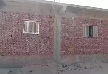 Building For sale - 5 rooms