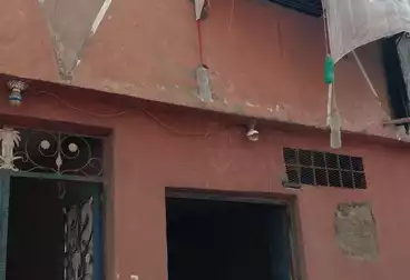 House / Home For sale - 4 rooms