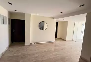 Apartments For sale - 4 rooms - floor 5