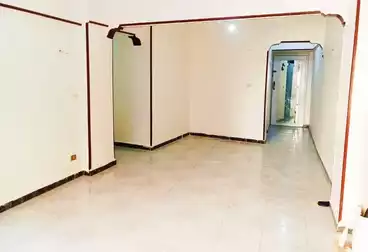 Apartments For sale - 2 rooms - floor 1