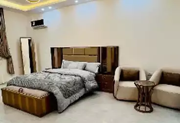 فيلا منفصلة للإيجار - 5 غرف