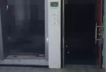 Commercial For rent - floor 0
