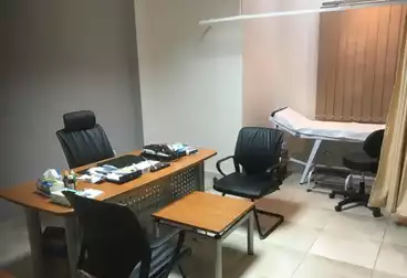 Room in Clinic For rent - floor 3
