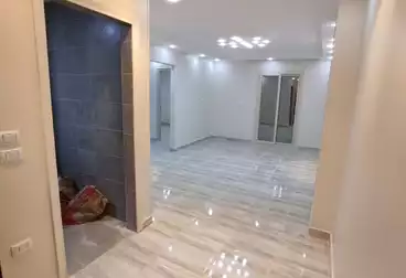 Apartments For rent - 3 rooms - floor 5