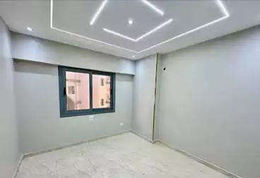 شقق للبيع - 3 غرف - بالدور 0