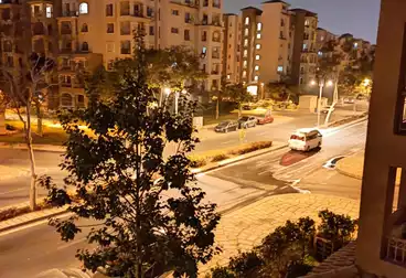 Apartments For sale - 3 rooms - floor 2
