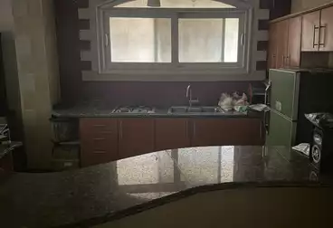 فيلا منفصلة للبيع - 7 غرف