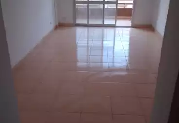 Apartments For sale - 3 rooms - floor 5