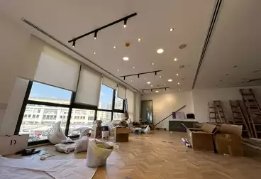 إداري للإيجار - 5 غرف - بالدور 1