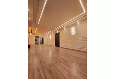 عقارات للبيع - 3 غرف - بالدور 5