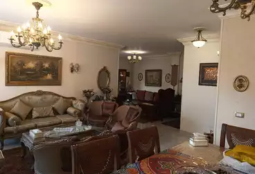 شقق للبيع - 3 غرف - بالدور 1