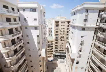 Apartments For sale - 3 rooms - floor 8