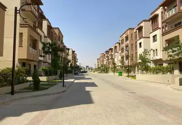 Apartments For sale - 3 rooms - floor 1
