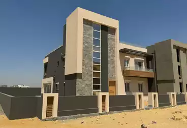 فلل للبيع - 5 غرف