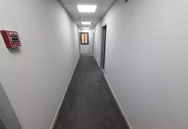 Administrative For rent - 15 rooms - floor 4