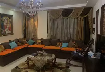 شقق مفروشة للبيع - 3 غرف - بالدور 1
